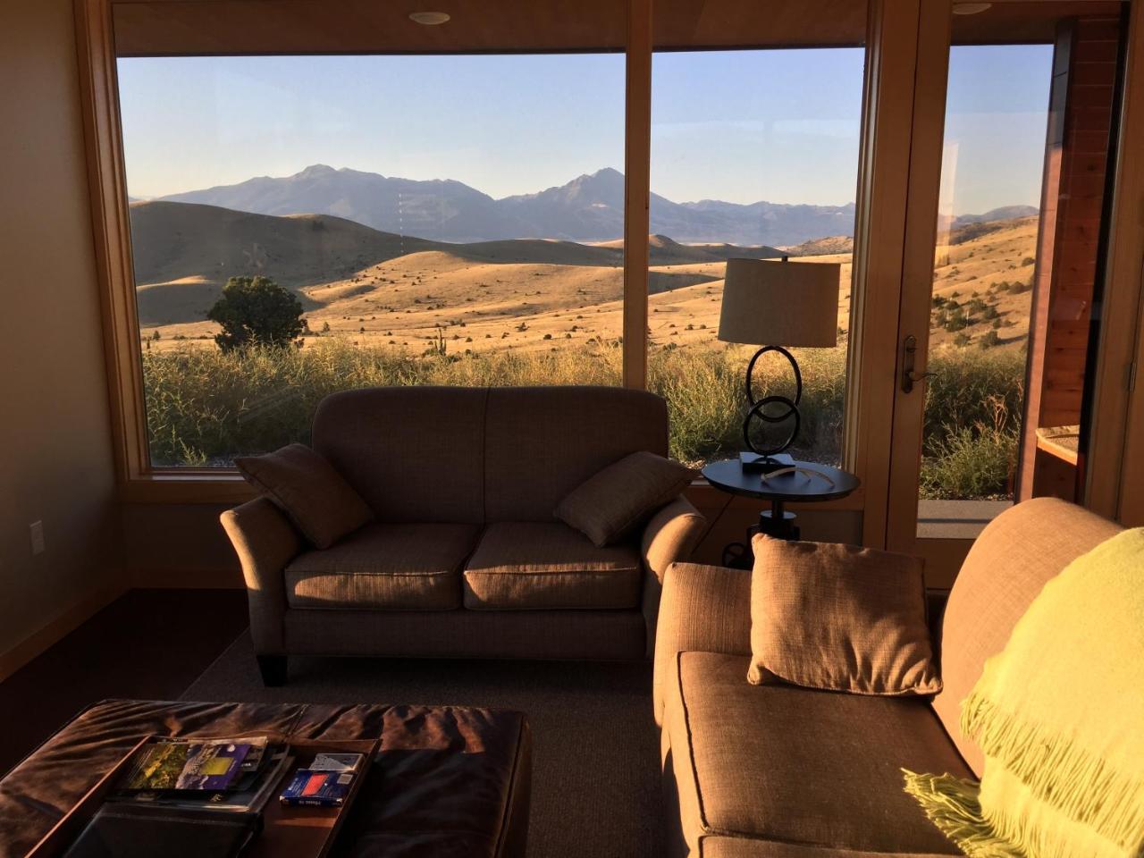 Erik'S Ranch Villa Hoffman Екстериор снимка