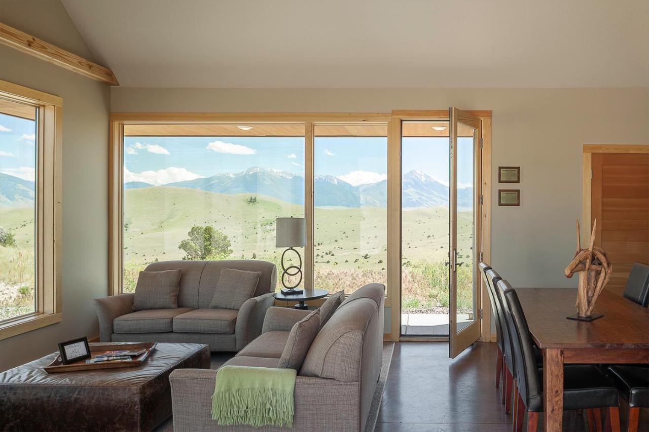 Erik'S Ranch Villa Hoffman Екстериор снимка